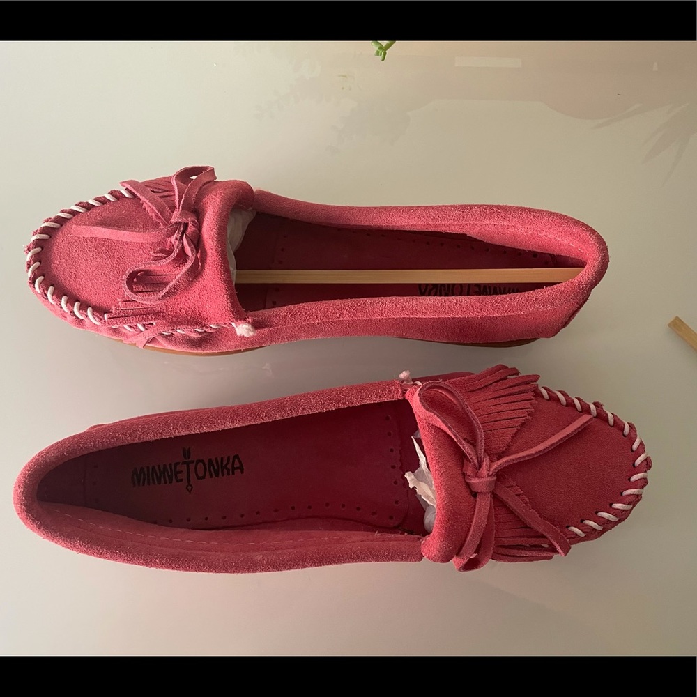 MINNETONKA “Kilty” Moccasins - Hot Pink - Picture 12 of 15